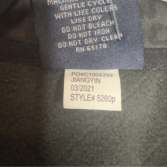 Charles River Leopard Snap Sweatshirt - Picture 5 of 6